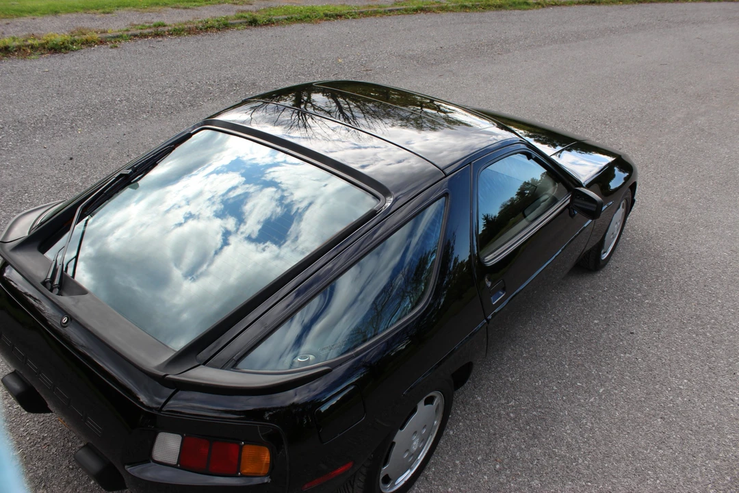 1984 Porsche 928 S - Image 18 of 31
