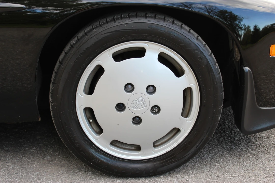 1984 Porsche 928 S - Image 22 of 31