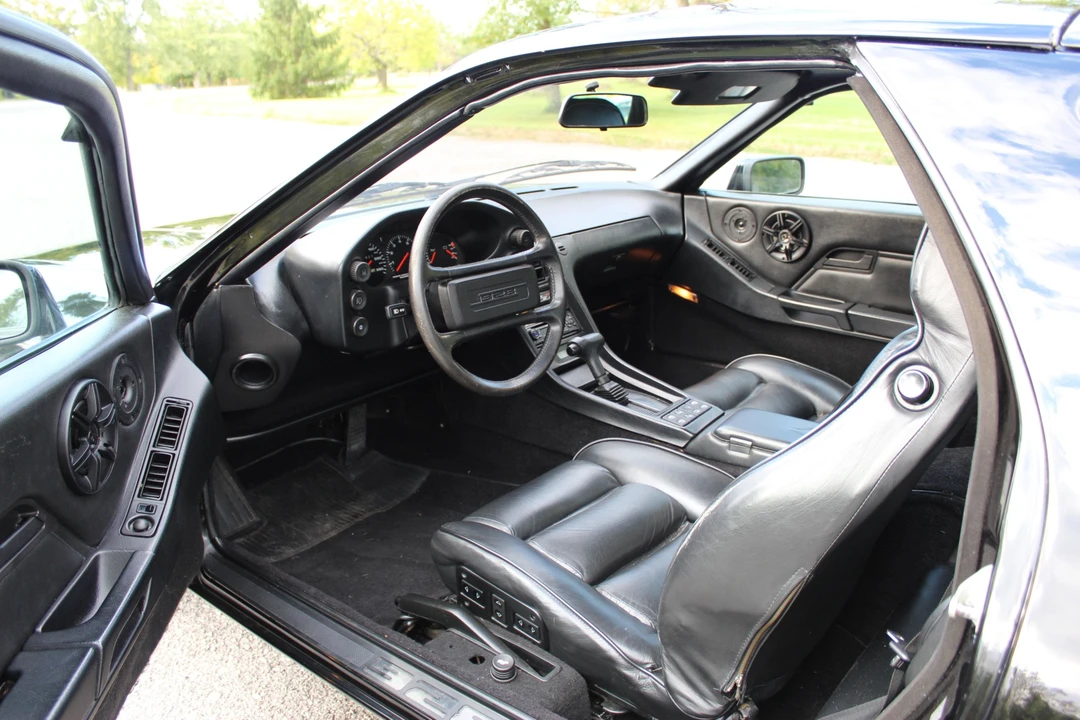 1984 Porsche 928 S - Image 26 of 31
