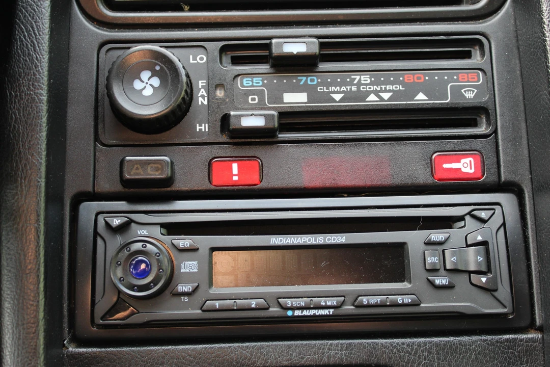 1984 Porsche 928 S - Image 31 of 31