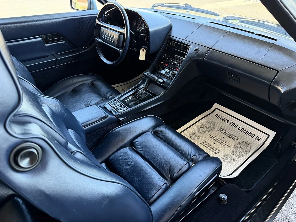 1984 Porsche 928 S - Image 13 of 30