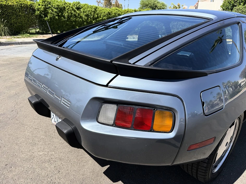 1984 Porsche 928 S - Image 21 of 30