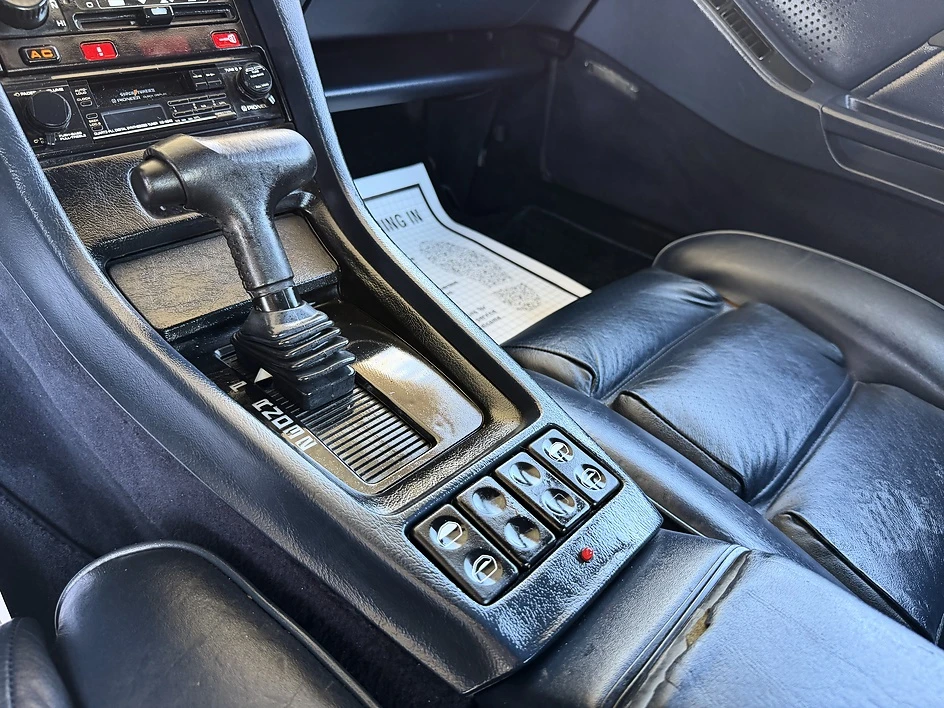 1984 Porsche 928 S - Image 26 of 30