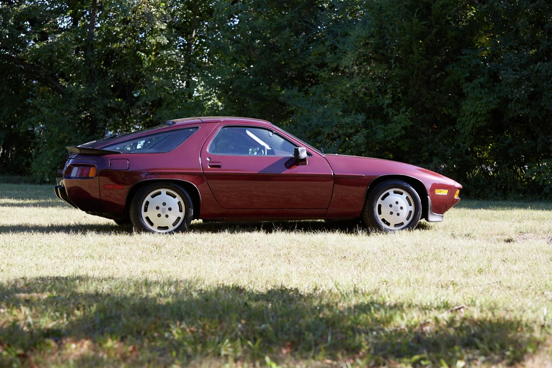 1984 Porsche 928 S - Image 11 of 31