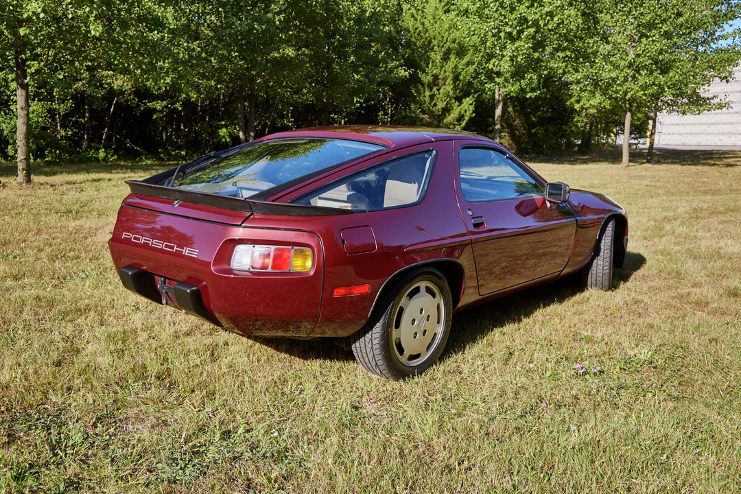 1984 Porsche 928 S - Image 15 of 31