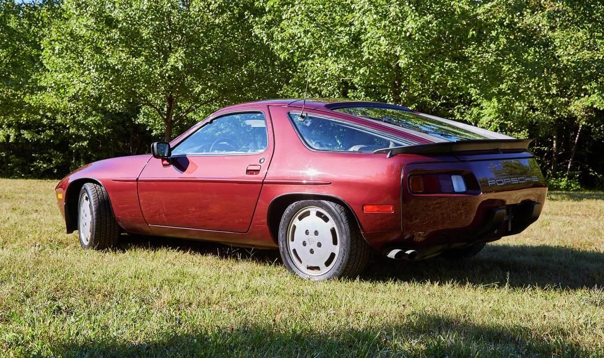 1984 Porsche 928 S - Image 17 of 31