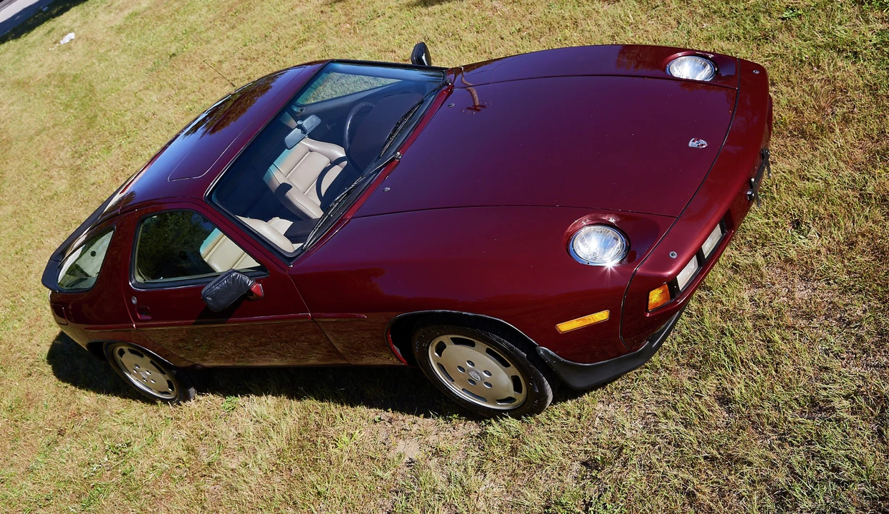 1984 Porsche 928 S - Image 7 of 31