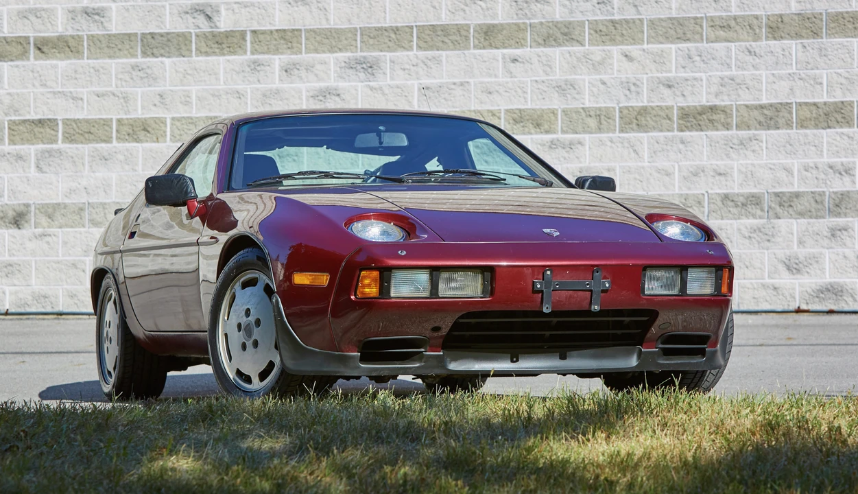 1984 Porsche 928 S - Image 4 of 31