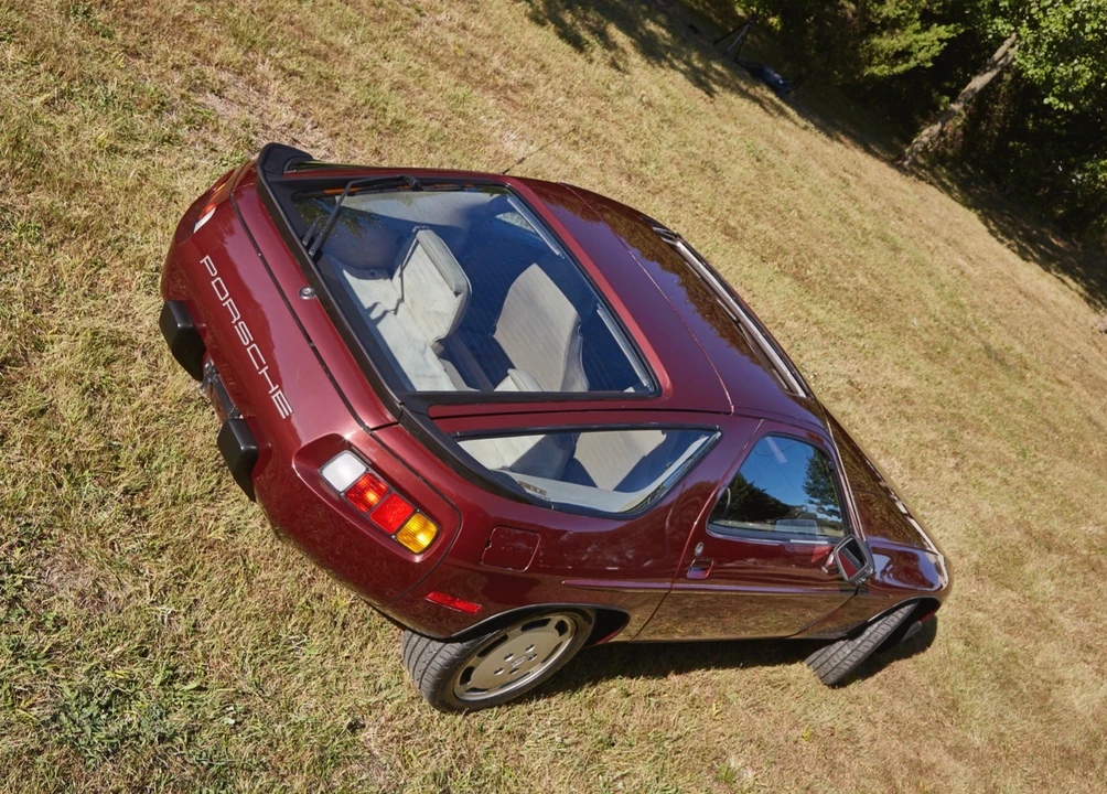 1984 Porsche 928 S - Image 14 of 31