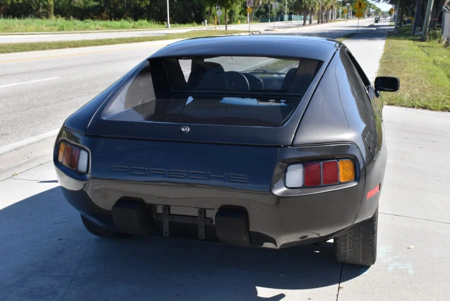 1984 Porsche 928 S - Image 8 of 11