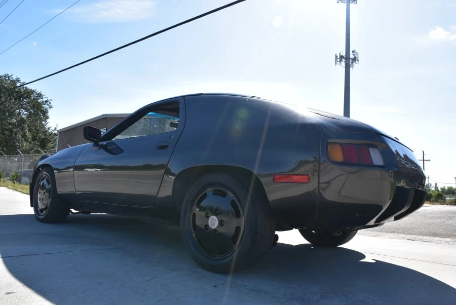 1984 Porsche 928 S - Image 10 of 11