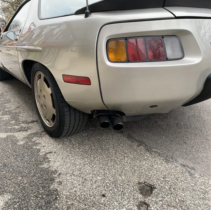 1984 Porsche 928 S - Image 18 of 31