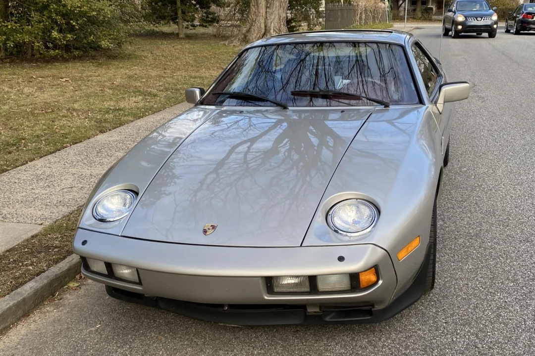 1984 Porsche 928 S - Image 2 of 31