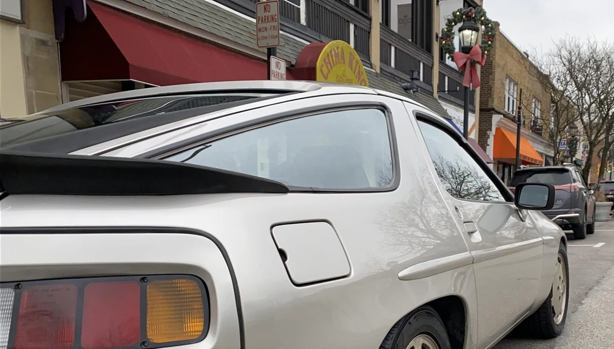 1984 Porsche 928 S - Image 8 of 31