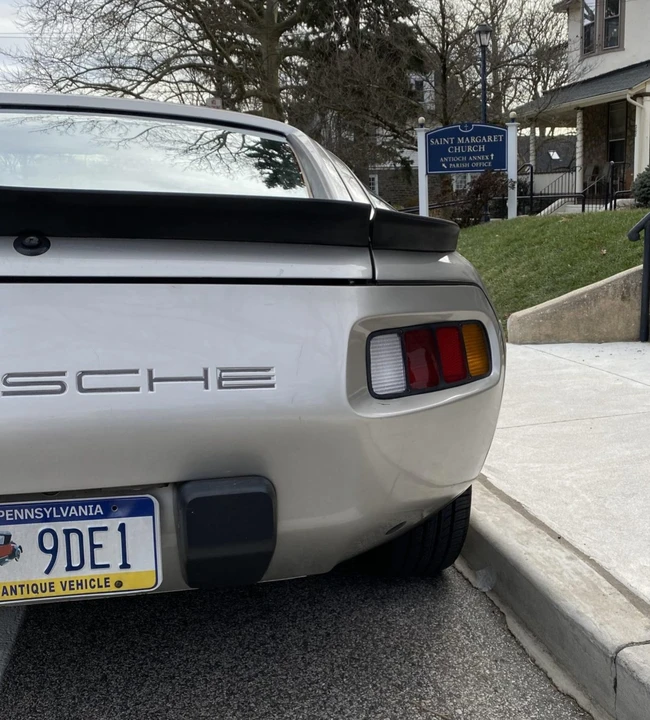 1984 Porsche 928 S - Image 17 of 31