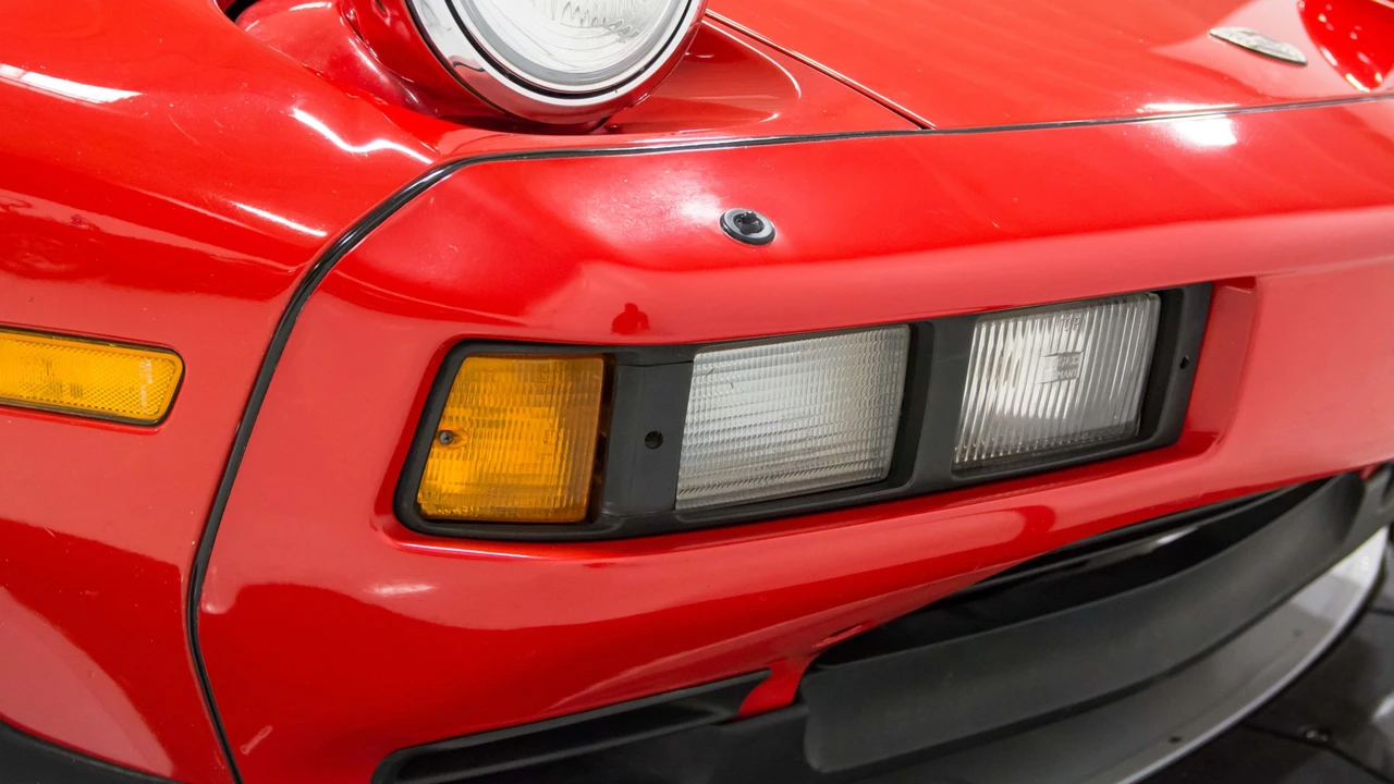 1984 Porsche 928 S - Image 14 of 31