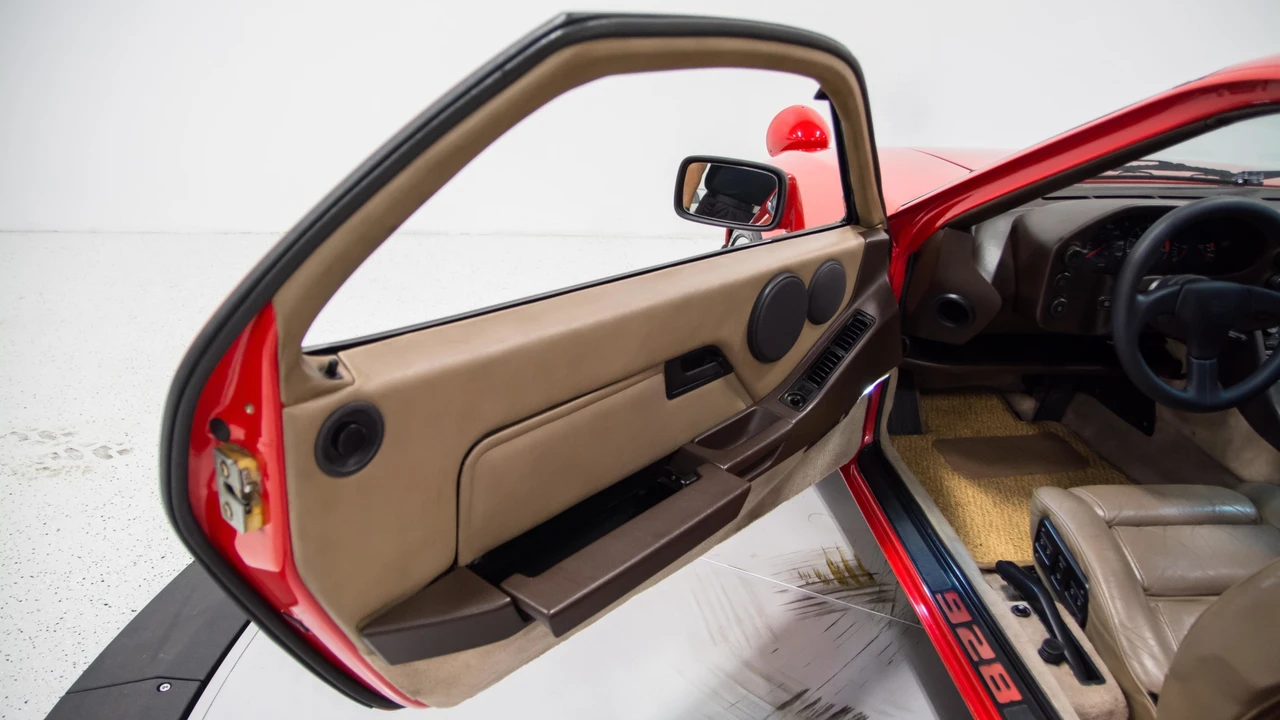 1984 Porsche 928 S - Image 28 of 31