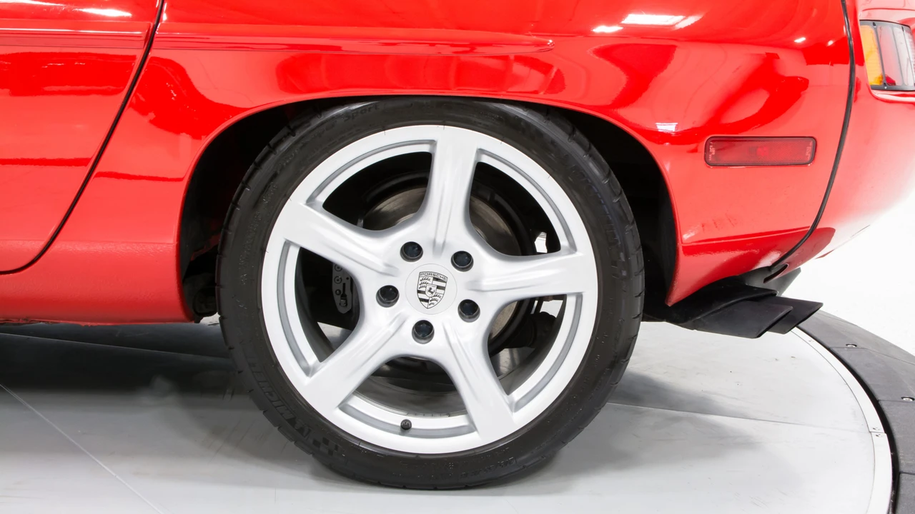 1984 Porsche 928 S - Image 27 of 31