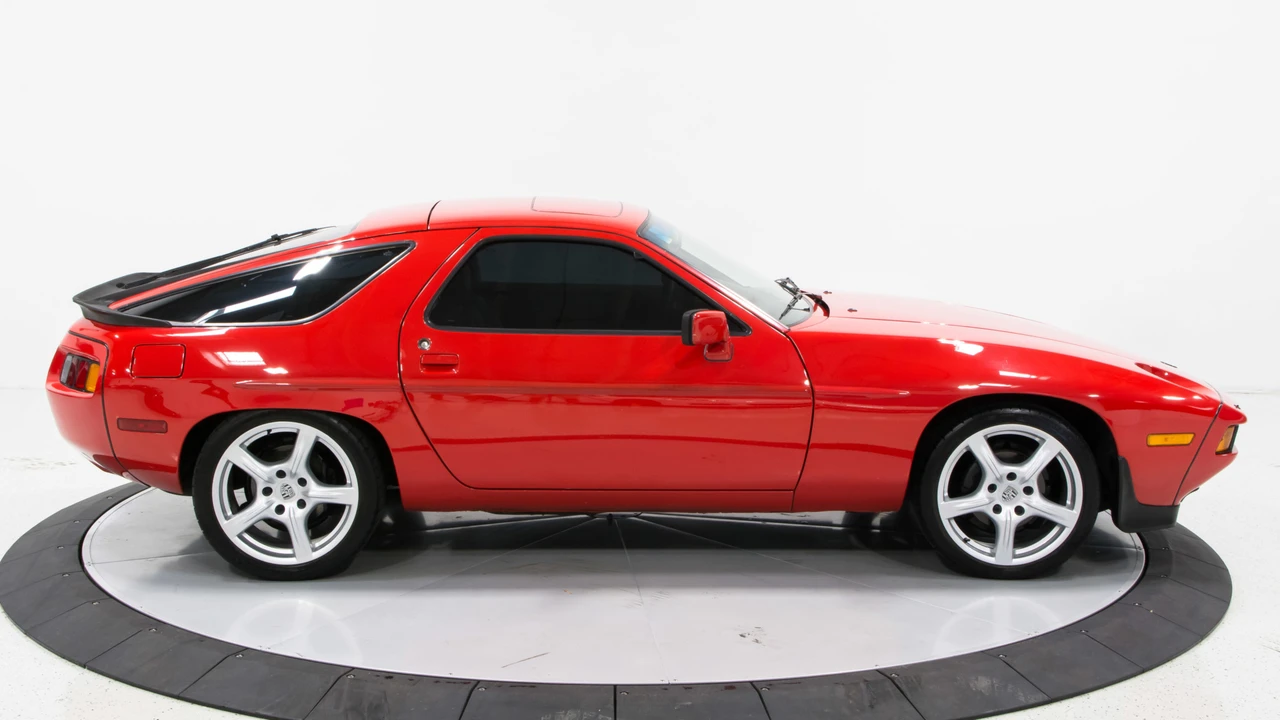 1984 Porsche 928 S - Image 10 of 31