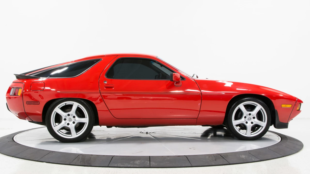 1984 Porsche 928 S - Image 4 of 31
