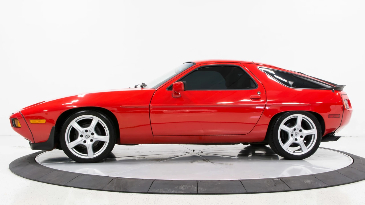 1984 Porsche 928 S - Image 3 of 31