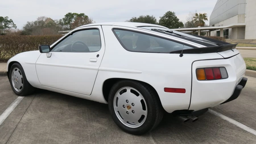 1984 Porsche 928 S - Image 3 of 21
