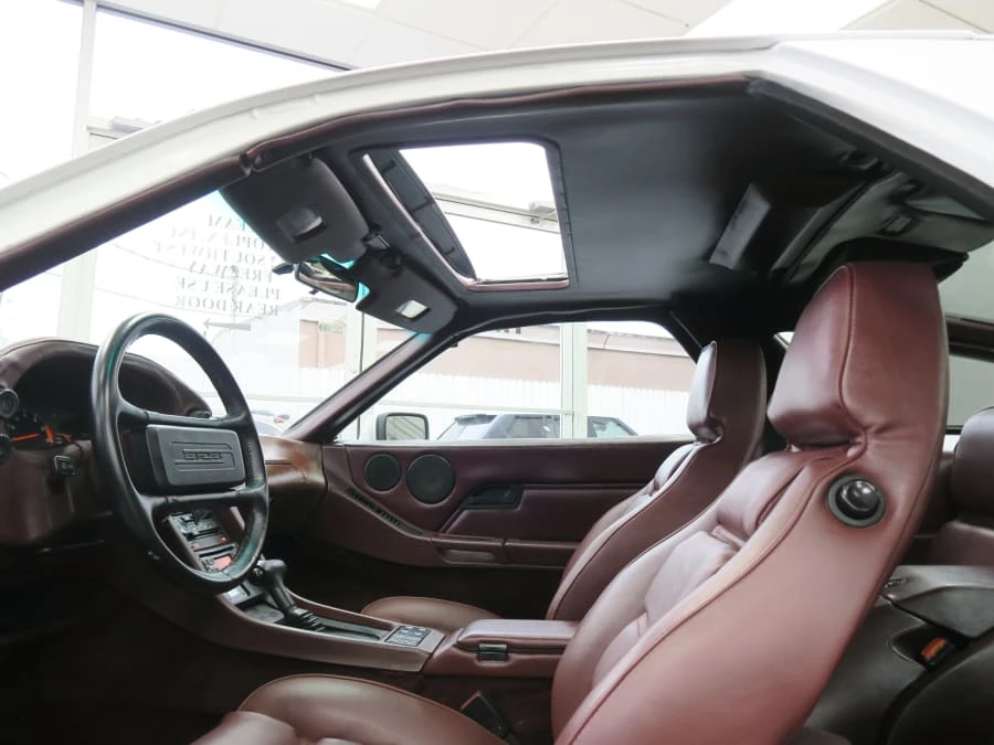 1984 Porsche 928 S - Image 13 of 21