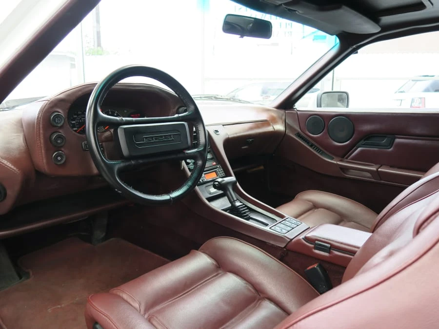 1984 Porsche 928 S - Image 15 of 21