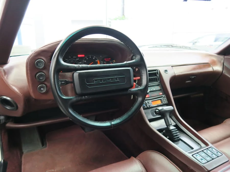 1984 Porsche 928 S - Image 16 of 21