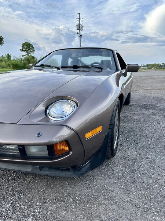 1984 Porsche 928 S - Image 17 of 31