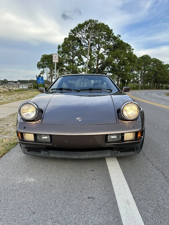 1984 Porsche 928 S - Image 12 of 31