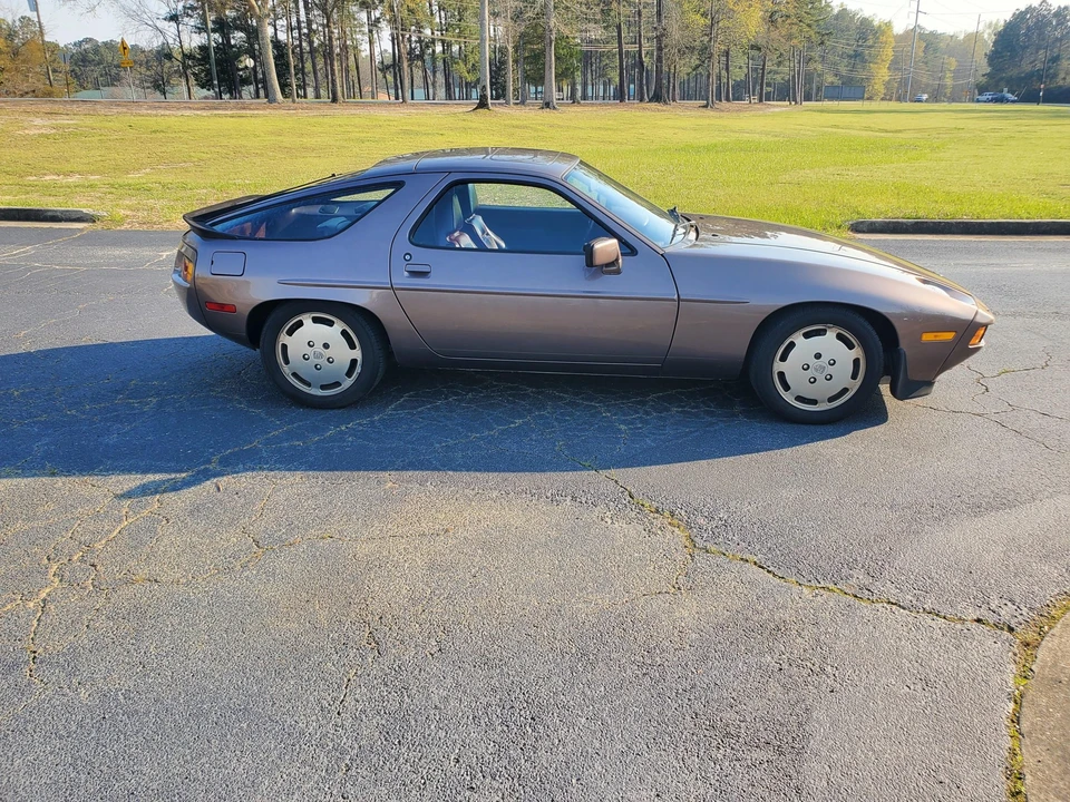 1984 Porsche 928 S - Image 7 of 31