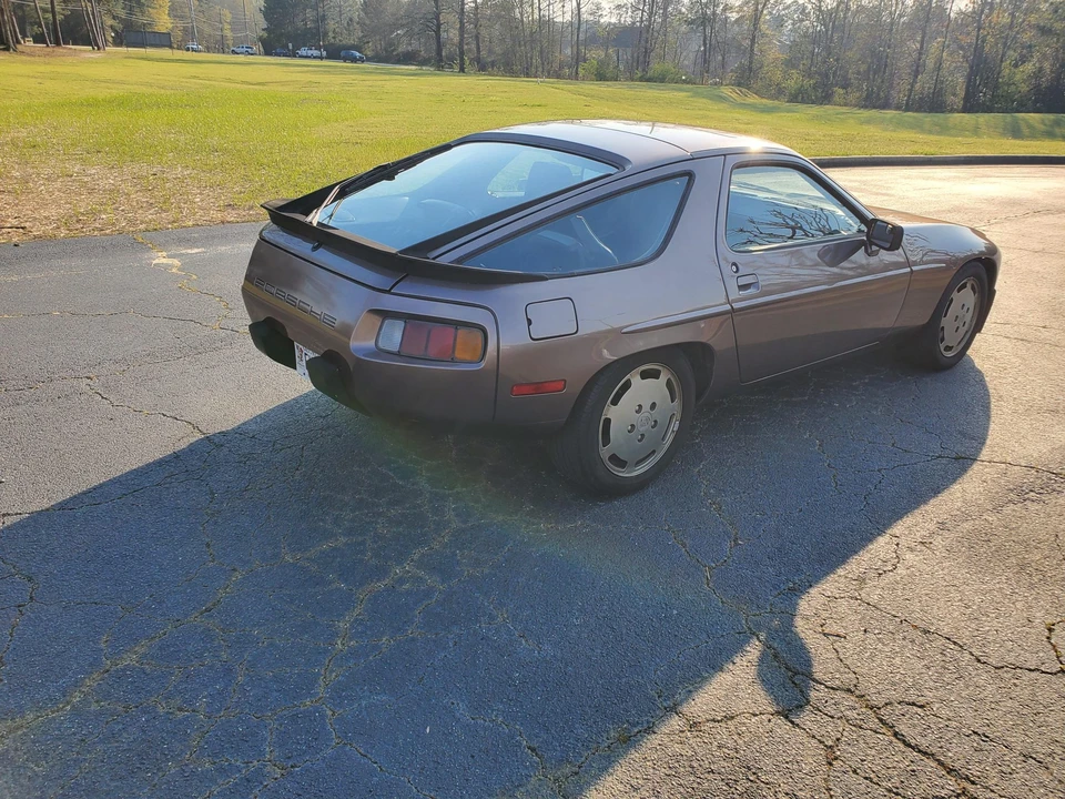 1984 Porsche 928 S - Image 6 of 31