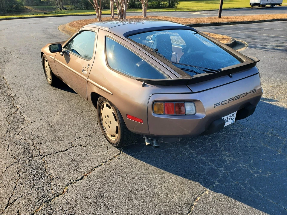 1984 Porsche 928 S - Image 4 of 31