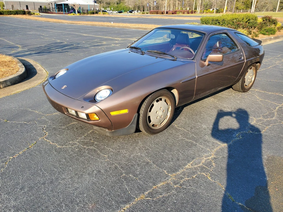 1984 Porsche 928 S - Image 2 of 31