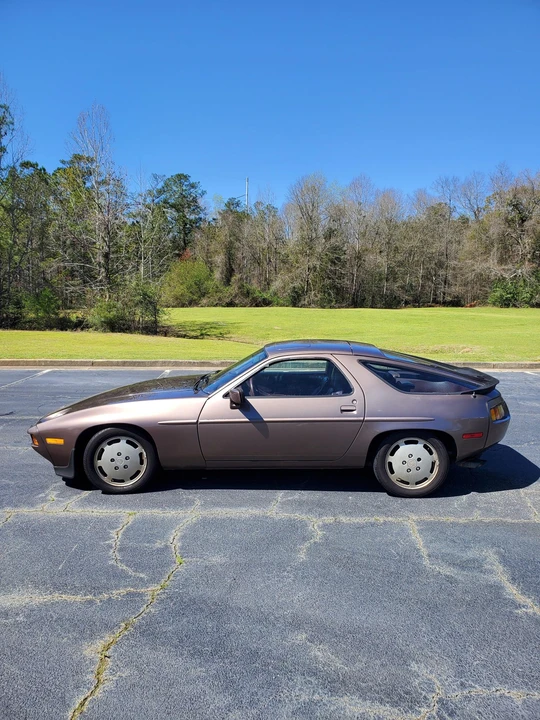 1984 Porsche 928 S - Image 12 of 31