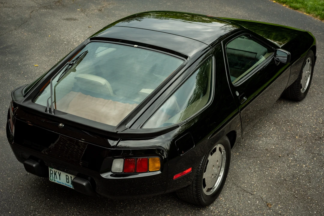 1984 Porsche 928 S - Image 11 of 31
