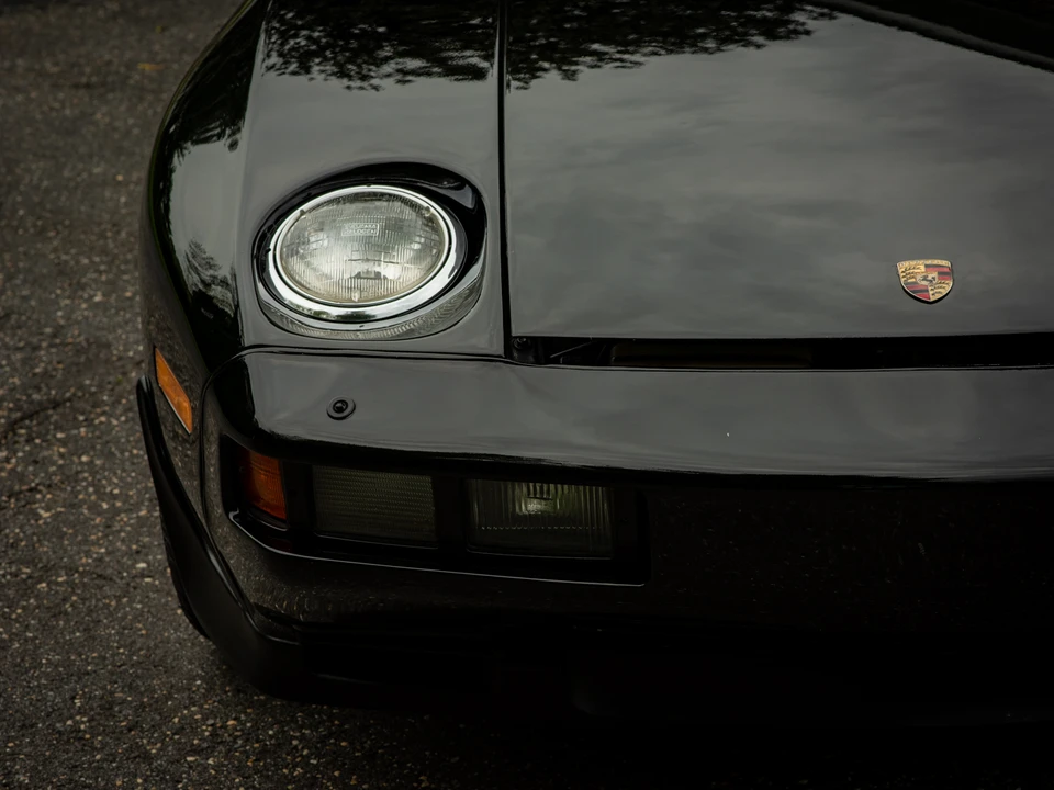 1984 Porsche 928 S - Image 17 of 31