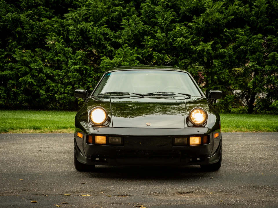 1984 Porsche 928 S - Image 16 of 31