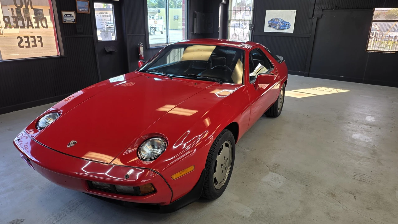 1984 Porsche 928 S - Image 15 of 31