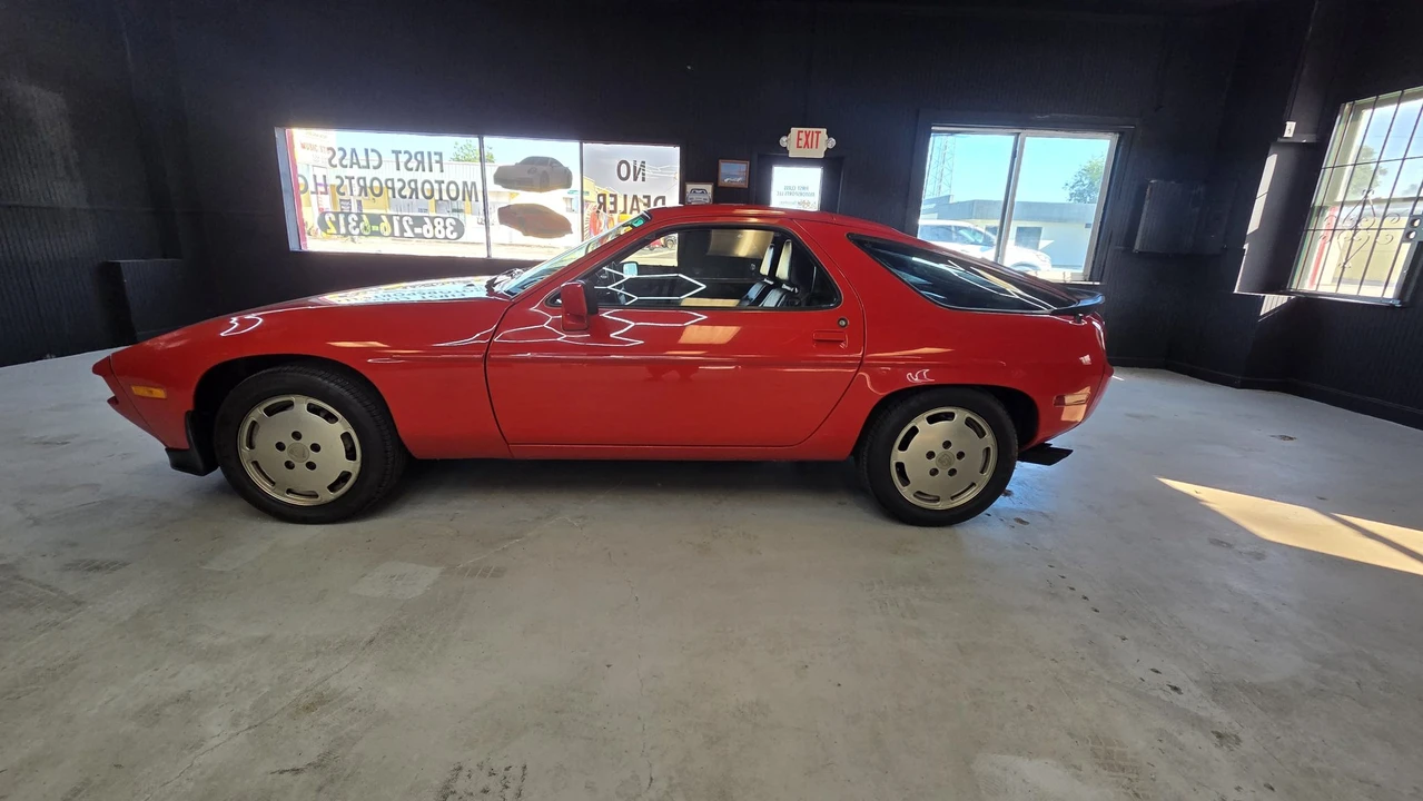 1984 Porsche 928 S - Image 20 of 31