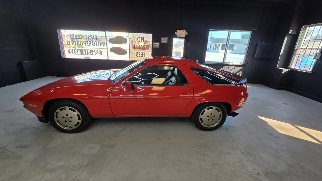 1984 Porsche 928 S - Image 19 of 31