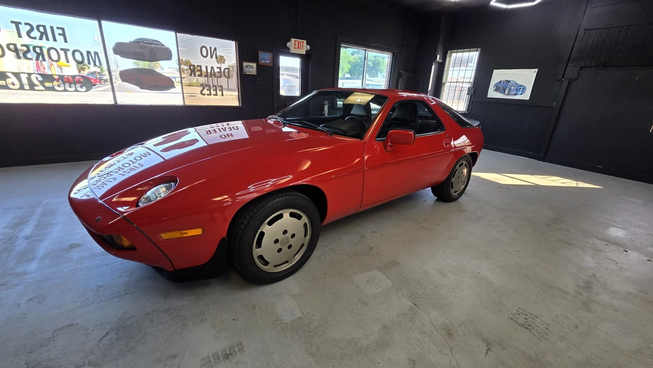 1984 Porsche 928 S - Image 18 of 31