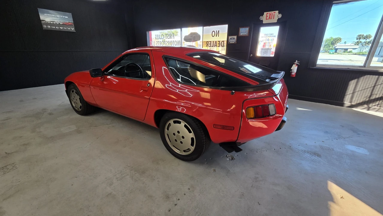 1984 Porsche 928 S - Image 21 of 31