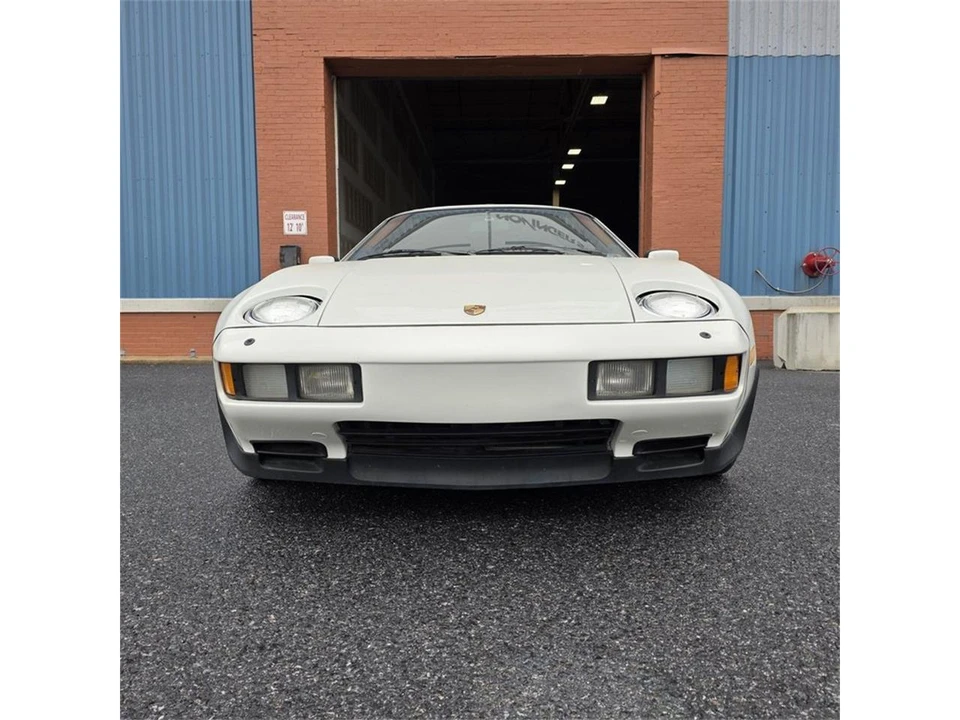 1984 Porsche 928 S - Image 8 of 31