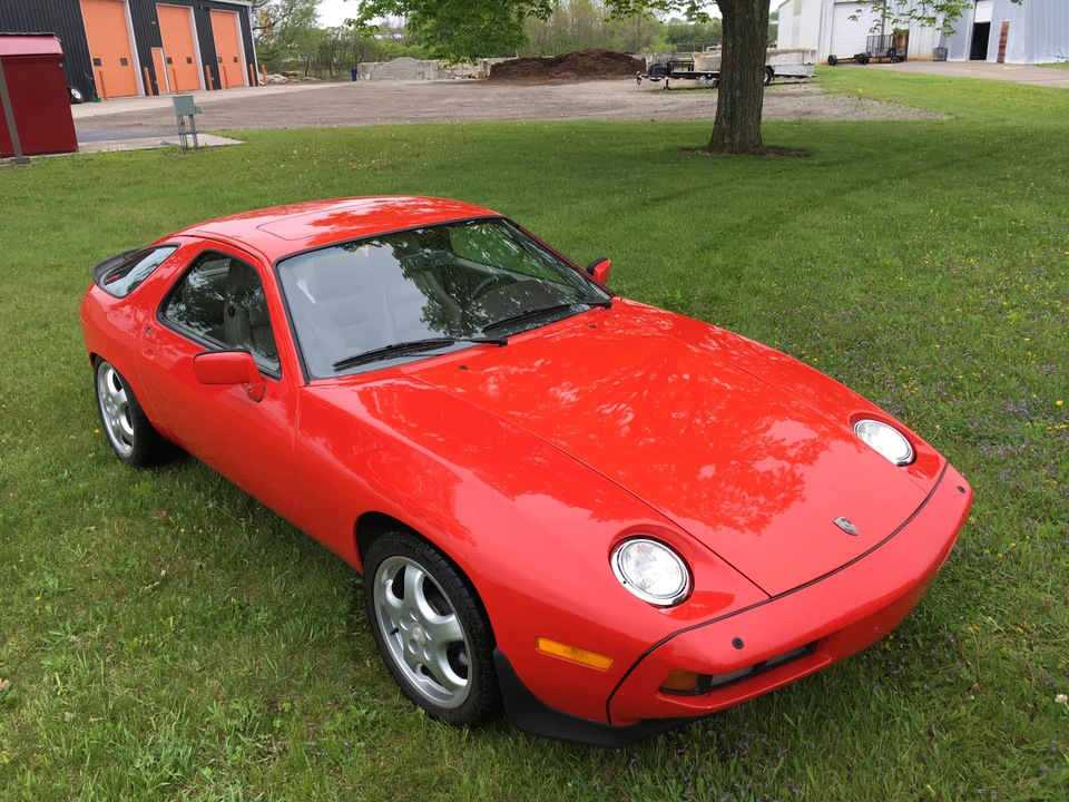 1984 Porsche 928 S - Image 6 of 31