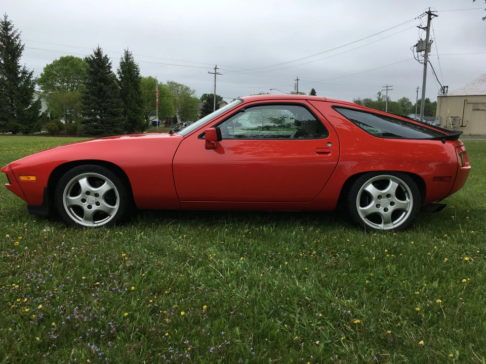 1984 Porsche 928 S - Image 15 of 31
