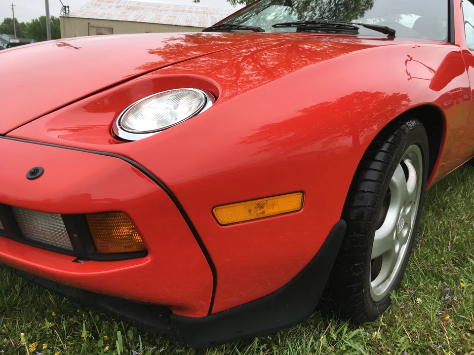 1984 Porsche 928 S - Image 17 of 31