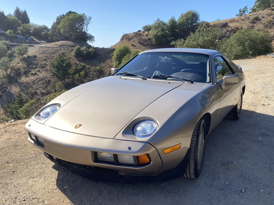 1984 Porsche 928 S - Image 4 of 31