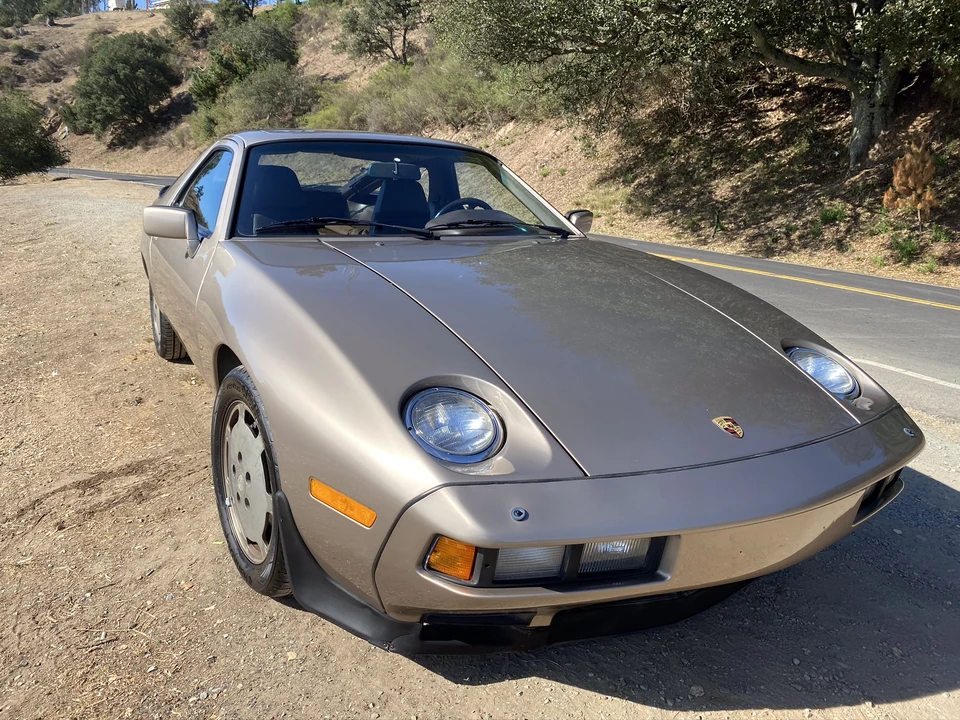 1984 Porsche 928 S - Image 3 of 31